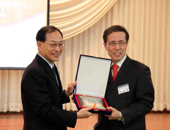Yonsei University(Won-ju) awarded appreciation plaque of industrial-educational ...